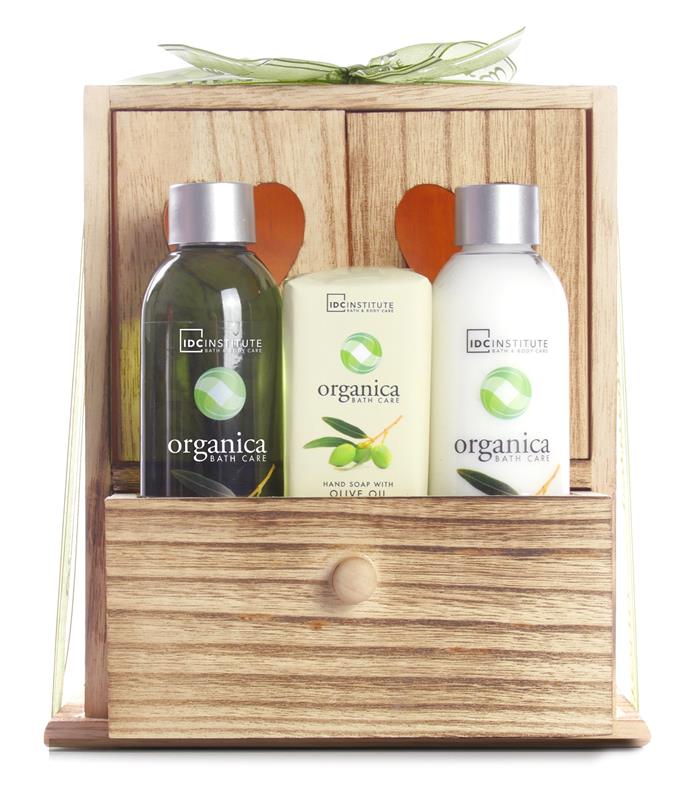 Obrázek Idc Institute Organica Olive Oil sprchový gel 120 ml + tělové mléko 120 ml + mýdlo 90 g v dřevěné krabičce dárková sada